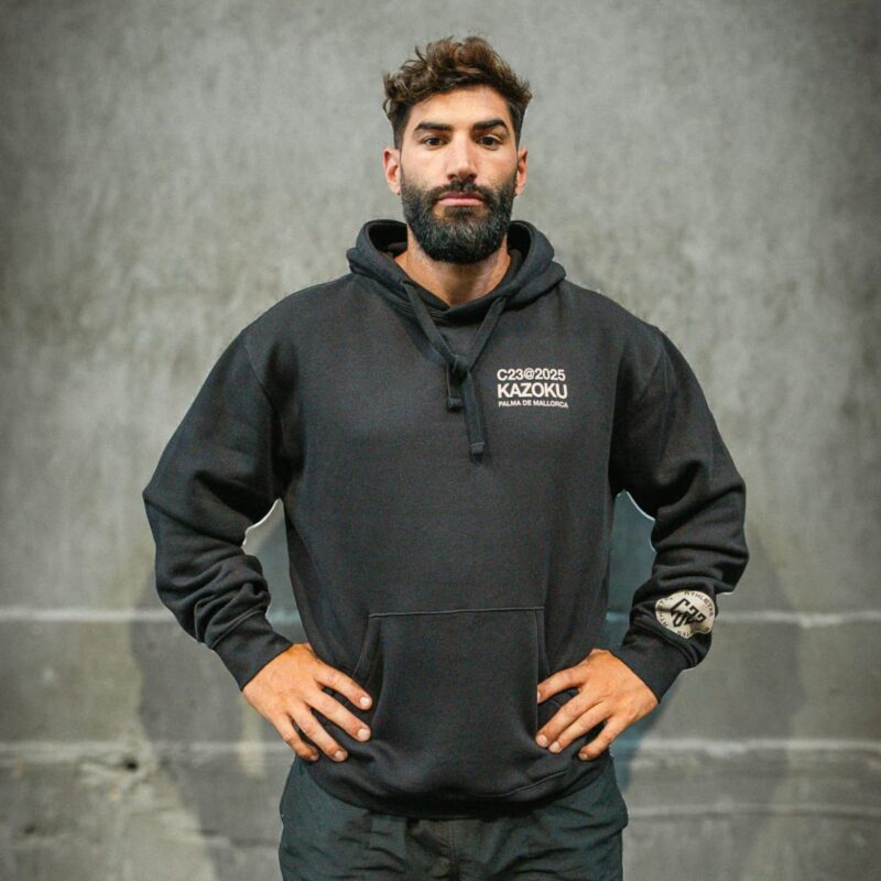 Sudadera con capucha "KAZOKU"